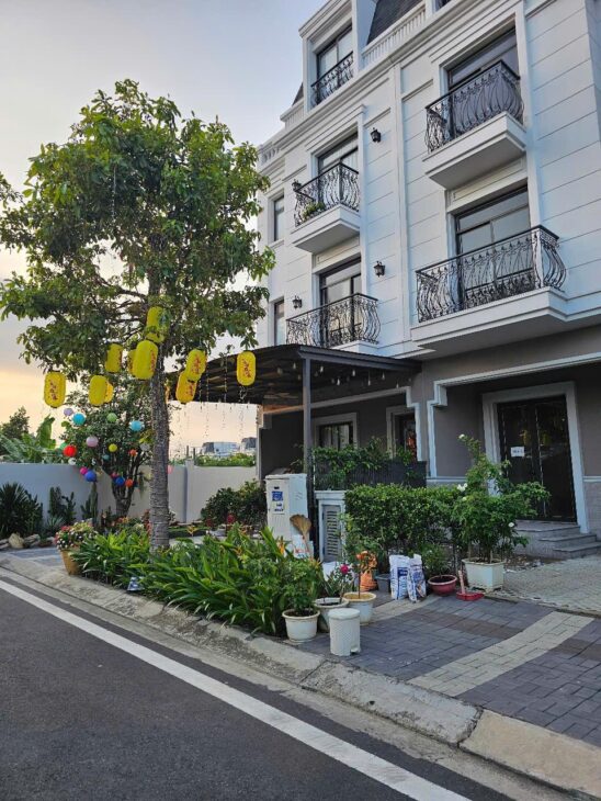 Bán Villa Phú Mỹ Hưng kdc Amelie ,111m2 4 tầng ngay 6m dài 18,5m2 giá 11.6tỷ Phú Xuân Nhà Bè