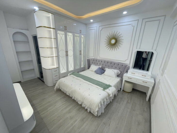 BÁN NHÀ PHỐ ĐẸP 2 TẦNG, 5 PN, 5 WC – PHÚ MỸ, QUẬN 7 – GIÁ NHỈNH 9 TỶ – VỊ TRÍ VÀNG