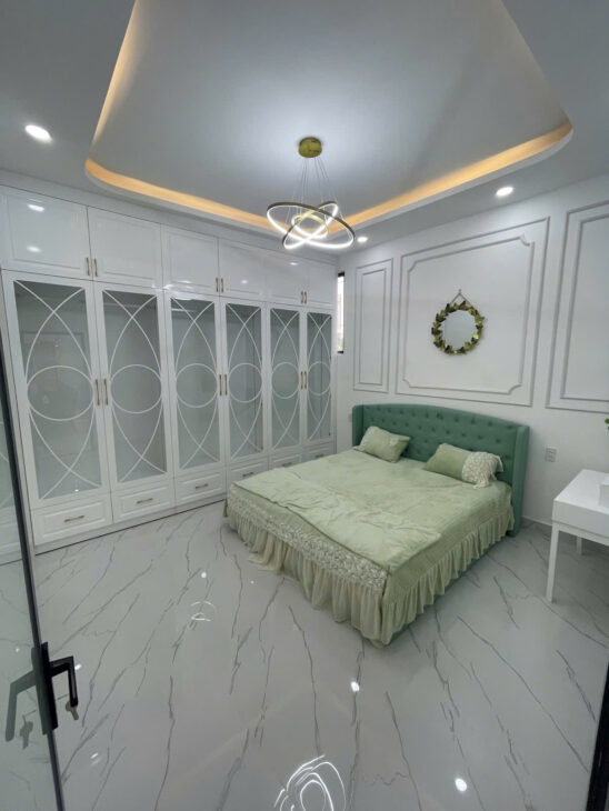 BÁN NHÀ PHỐ ĐẸP 2 TẦNG, 5 PN, 5 WC – PHÚ MỸ, QUẬN 7 – GIÁ NHỈNH 9 TỶ – VỊ TRÍ VÀNG