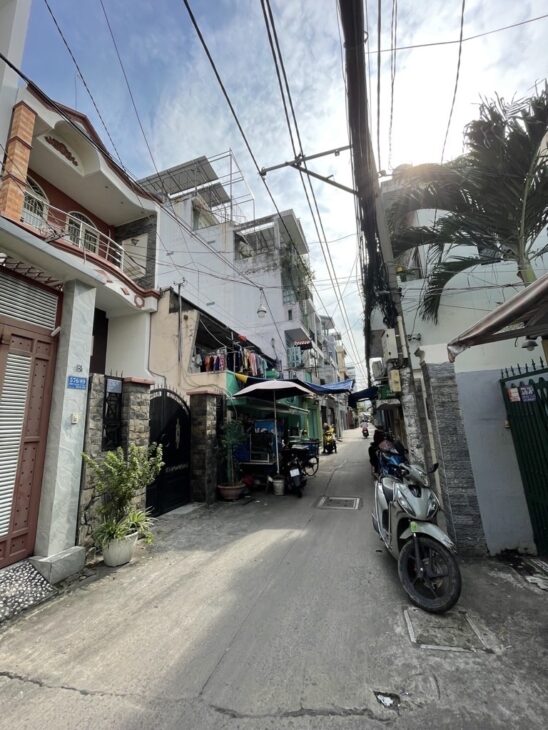 HẺM 576 Đ. ĐOÀN VĂN BƠ BÁN ĐẤT TẶNG NHÀ – KHU DÂN CƯ HIỆN HỮU THUẬN TIÊN XÂY DỰNG CĂN HỘ DỊCH VỤ