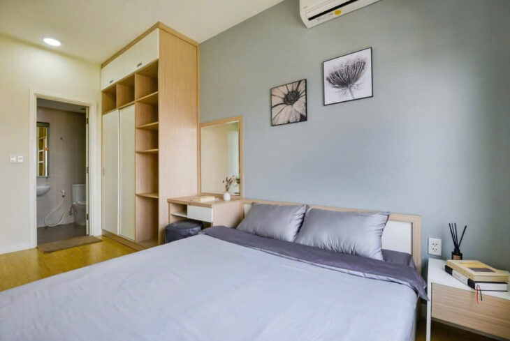 Bán gấp CH Saigon South Resideces, Nguyễn Hữu Thọ 71m2 2PN, sẵn sổ hồng, giá chỉ 4,4 tỷ. 0902 511