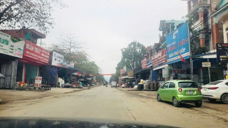 NHỈNH 1 TỶ CÓ NGAY 65 m2 ĐẤT LỀN ĐẤT PHÂN LÔ SIÊU ĐẸP VÀ HIẾM GẦN LÁNG HÒA LẠC CẠNH KHU CÔNG NGHỆ