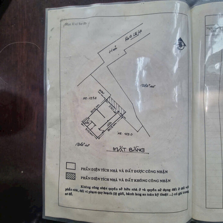 MT 134 PHẠM VĂN ĐỒNG 53M 4 LẦU NGANG 5,3M GIÁ 11,5 TỈ TL