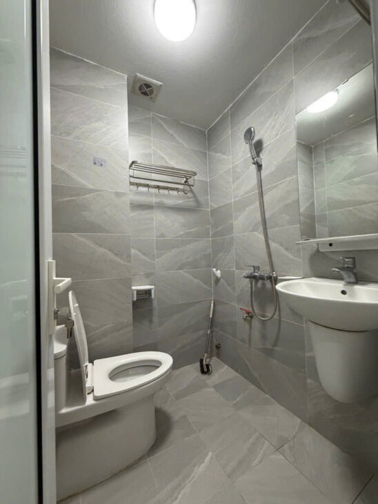 NHÀ ĐẸP THỊNH QUANG – CỰC GẦN PHỐ – NGÕ THÔNG – TIỆN ÍCH BẠT NGÀN – THOÁNG TRƯỚC SAU ???? DT 40m2 x