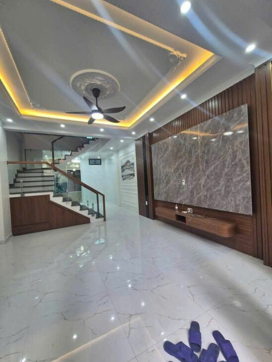 BÁN NHÀ 5 TẦNG PHỐ ĐỖ NHUẬN XUÂN ĐỈNH, OTO ĐỖ CỬA, KINH DOANH DÒNG TIỀN TỐT 55M2. 12TY. PHẠM VĂN