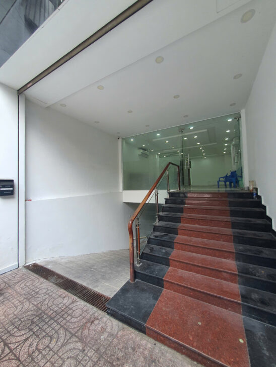 Cho thuê sàn văn phòng 45m² tại tòa nhà cao cấp, đầy đủ tiện ích – Giá chỉ 7,5tr
