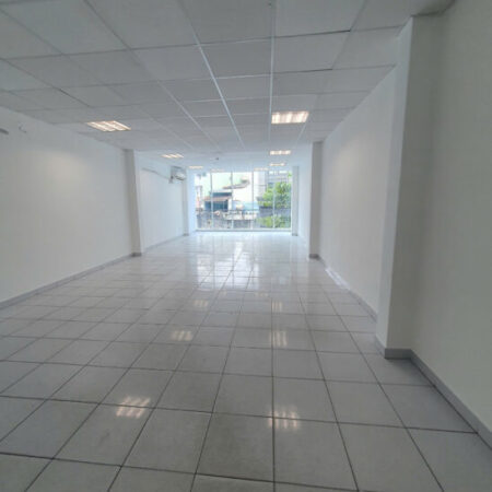 Cho thuê sàn văn phòng 45m² tại tòa nhà cao cấp, đầy đủ tiện ích – Giá chỉ 7,5tr
