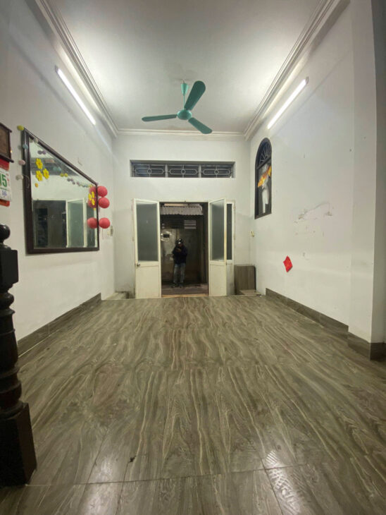 NHÀ ĐẸP TRẠI CÁ TRƯƠNG ĐỊNH HM 28M 5 TẦNG MẶT NGÕ THÔNG KINH DOANH CHỈ 5.45 TỶ SỔ ĐỎ CHÍNH CHỦ