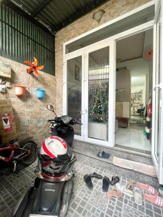 Nhà 3 Tầng Mới, Nhiều Tiện ích, DTSd 97m2, Phường Cát Lái Q2, Giá chỉ 3ty hơn