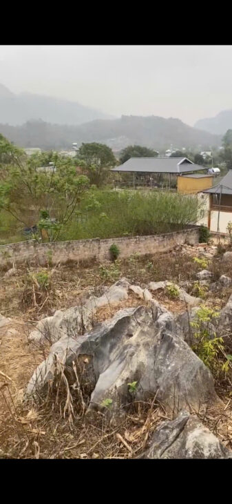 LÔ ĐẤT VÀNG TRUNG TÂM THỊ XÃ MỘC CHÂU QUÁ LÝ TƯỞNG ĐÊ LÀM NHÀ HÀNG, MINI HOME, NHÀ NGHỈ