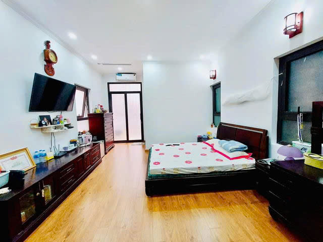 NHÀ ĐẸP DÂN XÂY PHỐ NGỌC THỤY- LONG BIÊN, 56 M2, 4 TẦNG,MẶT TIỀN 4M, 5.4 TỶ.