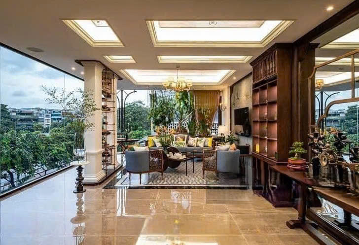 Cho thuê nhà 211 Hoàng Sa, Phường Tân Định, Quận 1_Diện tích: 14m x5m.