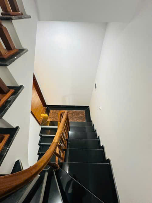 HỒ TÙNG MẬU – SIÊU PHẨM NHÀ Ở GẦN PHỐ, GẦN Ô TÔ, NGÕ KINH DOANH SIÊU ĐỈNH, NHÀ XÂY MỚI 100%,