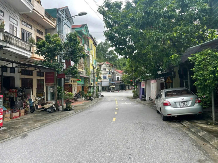 CHÍNH CHỦ BÁN GẤP NHÀ ĐẤT MẶT TIỀN TẠI YÊN NINH-YÊN BÁI