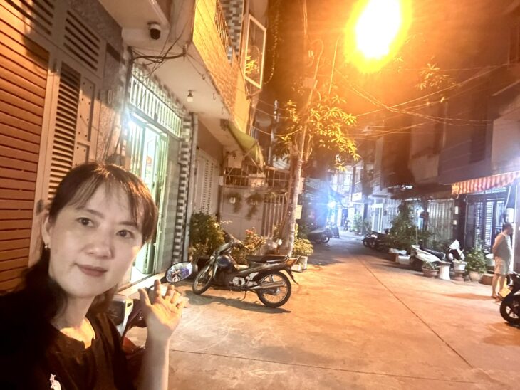 KHU ĐƯỜNG SỐ P4.Q4 – TRƯỚC NHÀ XE TẢI QUAY ĐẦU – KINH DOANH ĐƯỢC NHIỀU MẶT HIỆN HỮU.