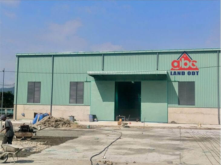 Nhà Xưởng xây dựng kiên cố. tập chung nhiều ngành nghề công nghiệp. sẵn sàng giao liền