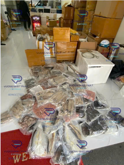 Dịch vụ gửi tôm khô, cá khô đi Canada tại Hồ Chí Minh