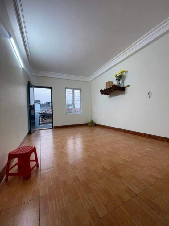 bán nhanh nhà PHỐ 8/3, 50m, 5tầng, mặt tiền 4.2m, 11 tỷ, NGÕ Ô TÔ TRÁNH, KINH DOANH SẦM UẤT