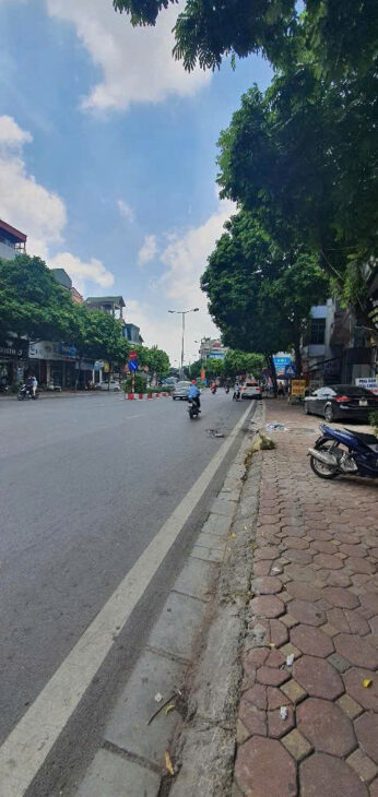 B.án mat phố Vạn Mặt phố víp kinh doanh vô đối dòng tiền khủng- giá cực hấp dẫn chủ thiện trí bán.