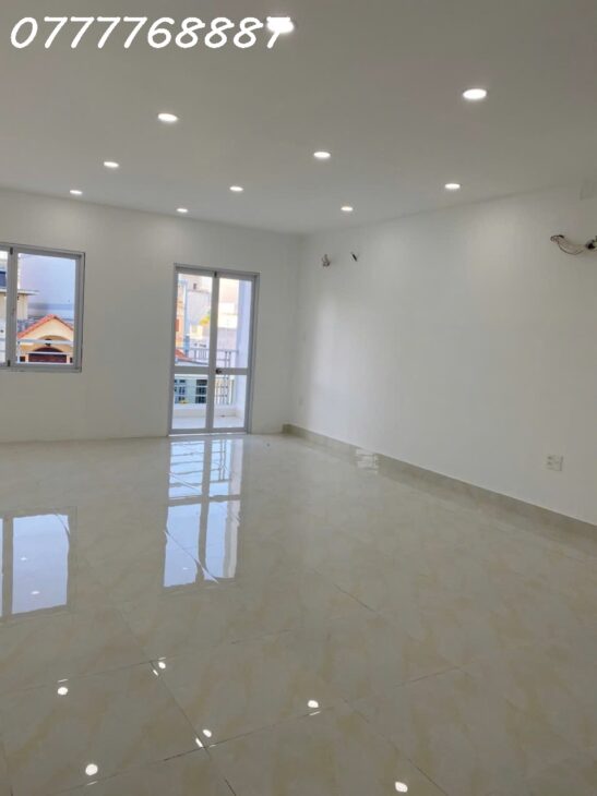 Bán tòa nhà VP, MT Quận Bình Thạnh 6 tầng 800m2 sàn HĐT 130tr/ tháng