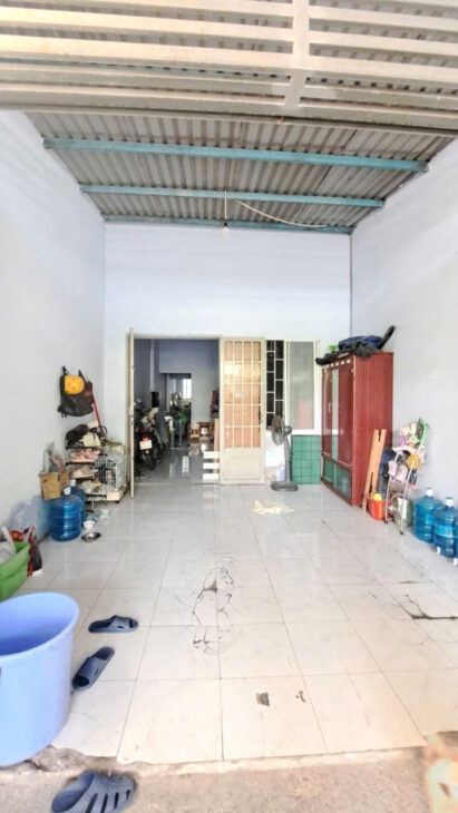 Giá Rẻ, NHÀ MẶT TIỀN, Q2, ĐưỜNG rộng 16m, DT 79m2 Giá chỉ 4 ty nhỉnh.