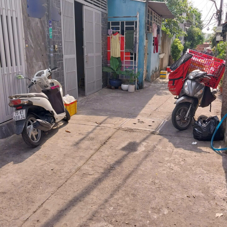 BÁN NHÀ MỚI,XE HƠI,NHỈNH 4 TỶ,NGAY NGUYỄN HỮU TIẾN,TÂY THẠNH,TÂN PHÚ