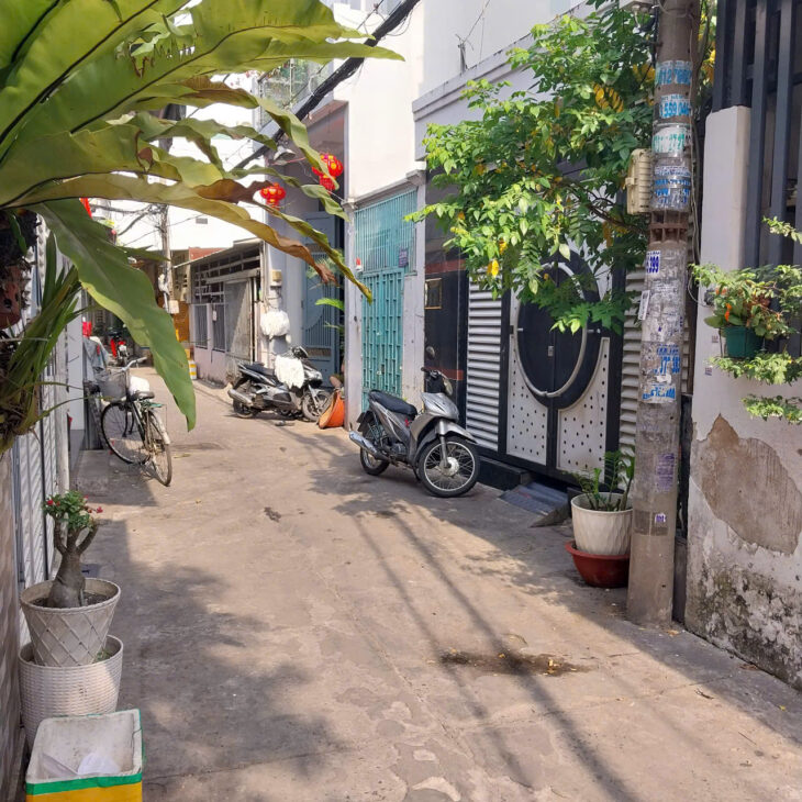 BÁN NHÀ MỚI,XE HƠI,NHỈNH 4 TỶ,NGAY NGUYỄN HỮU TIẾN,TÂY THẠNH,TÂN PHÚ