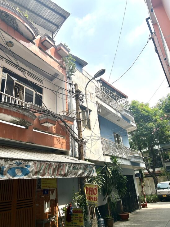 BÁN NHÀ ĐƯỜNG SỐ Q4 – MẶT TIỀN XE TẢI QUAY ĐẦU- KHU DÂN TRÍ CAO – VỊ TRÍ HIẾM LẮM Ạ.