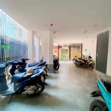 Cc cần B.an nhà Văn Quán- ô tô đỗ cửa- 5 tầng dân xây- 50m-doanh thu 30tr,tháng- giá hơn 10 tỷ.