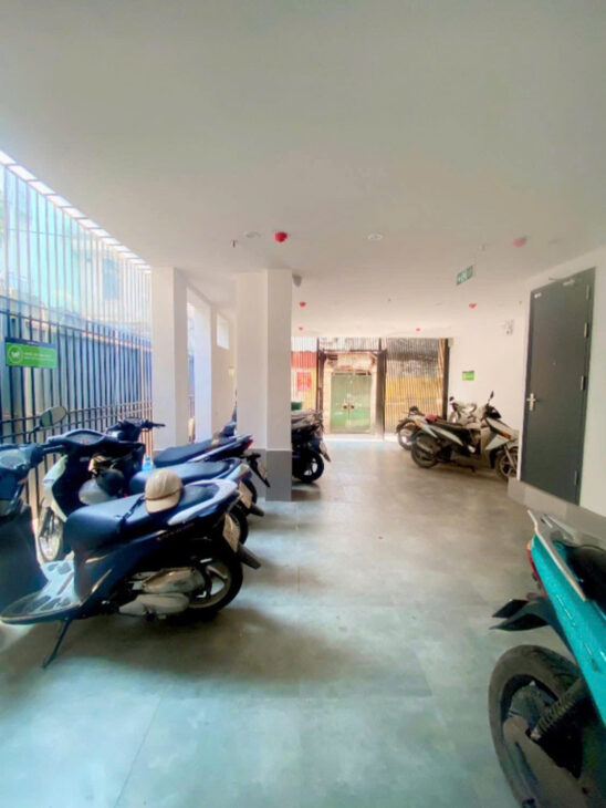 Cc cần B.an nhà Văn Quán- ô tô đỗ cửa- 5 tầng dân xây- 50m-doanh thu 30tr,tháng- giá hơn 10 tỷ.
