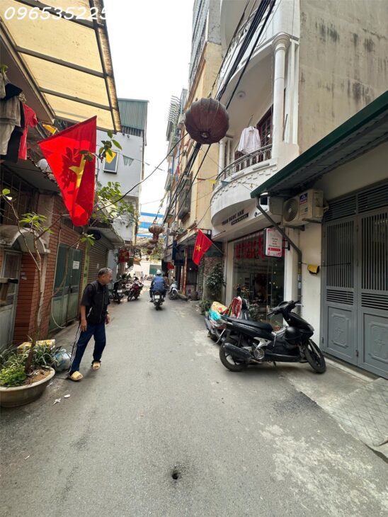 Chính chủ bán nhà phân lô ô tô khu Trần Phú, Diện tích 54m, gần trường Ga tàu điện