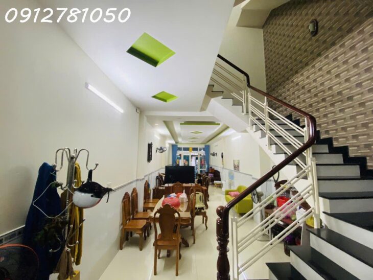 BÁN NHÀ 3 TẦNG PHẠM VĂN BẠCH, TÂN BÌNH – 100M2, GIÁ 7.8 TỶ – SỔ HỒNG CHÍNH CHỦ