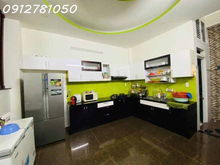 BÁN NHÀ 3 TẦNG PHẠM VĂN BẠCH, TÂN BÌNH – 100M2, GIÁ 7.8 TỶ – SỔ HỒNG CHÍNH CHỦ