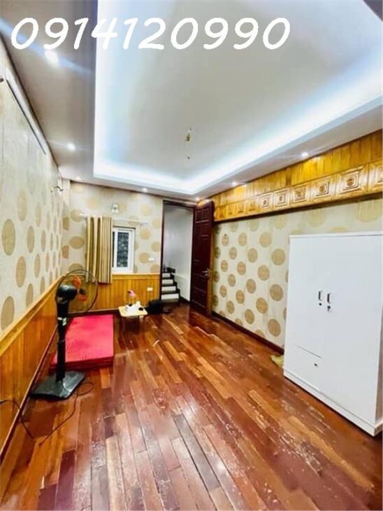 Bán nhà Dương Văn Bé.DT:50mx5T,lô góc 3 mặt thoáng,ôtô vào nhà,dân xây.đường ô tô tránh.Giá:12,6 tỷ