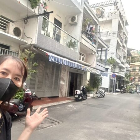 KHU HIẾM NHÀ BÁN THUỘC ĐƯỜNG SỐ Q4- XE HƠI ĐẬU CỬA KHÔNG CẢN TRỞ GIAO THÔNG-VIEW CÔNG VIÊN.