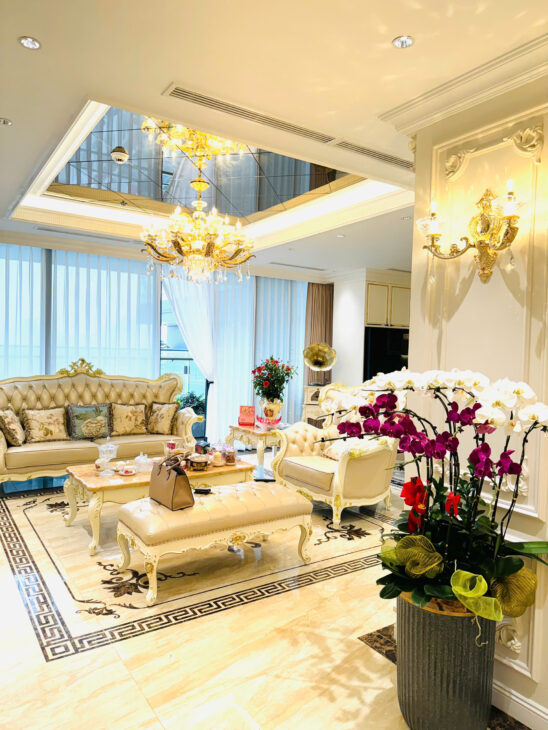 Bán Chung Cư Cao Cấp Sunshine Golden River , 141M2 , Tầng đẹp , Full Nội Thất Tân Cổ Điển, Gía Chỉ