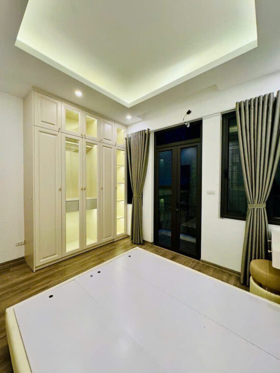 HIẾM NHẤT PHỐ QUAN NHÂN Ở SƯỚNG NỘI THẤT LUNG LINH 35M, 6.8 TỶ.