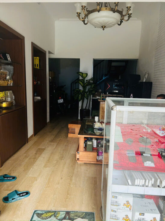 bán đất mặt phố MINH KHAI-DƯƠNG VĂN BÉ, lô góc, mặt tiền to 10m,siêu hiếm chỉ hơn 200 triệu/m