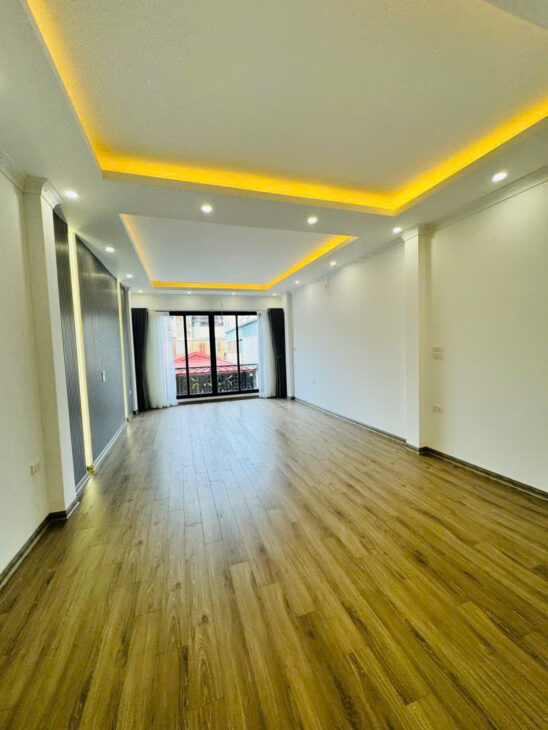 NHÀ MỚI – THANG MÁY CHẠY VÙ VÙ -THOÁNG TRƯỚC SAU- Ô TÔ VÀO NHÀ- KINH DOANH -VÀI BƯỚC RA MẶT PHỐ
