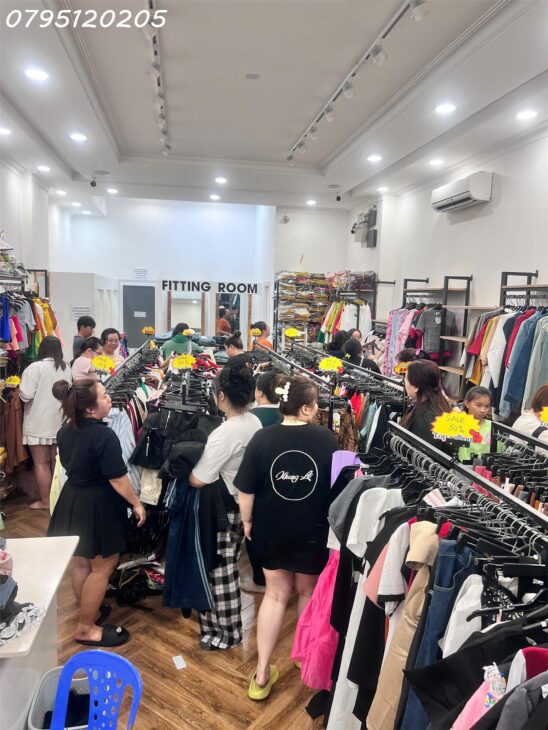 CẦN SANG NHƯỢNG SHOP QUẦN ÁO BIGSIZE.Đường số 12, KDC Cityland P10 Gò Vấp