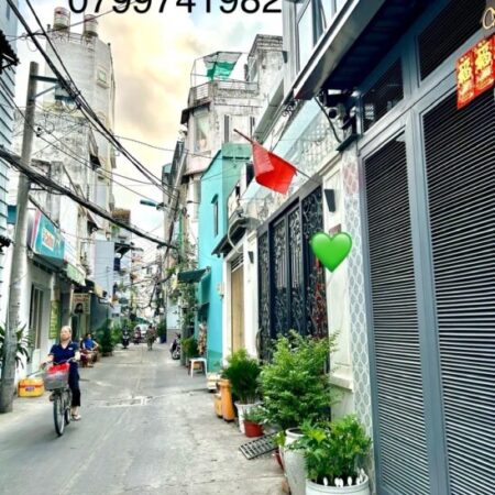 NHÀ BÁN HẺM XE TẢI – XE HƠI NGỦ TRONG NHÀ -Đ. TÔN THẤT THUYÊT.