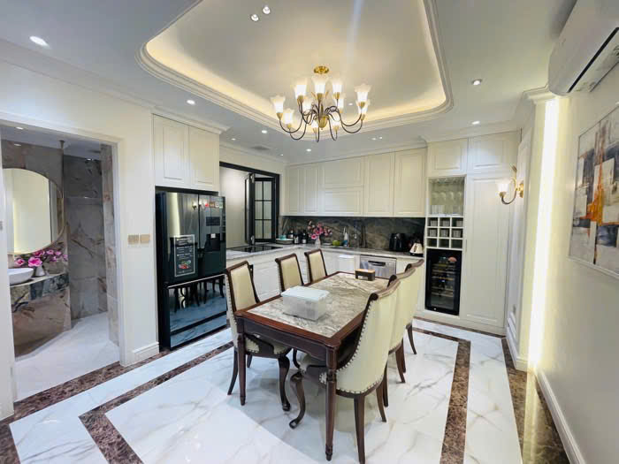 Bán nhanh biệt thự Ba Đình, ô tô đỗ cửa, 95m MT6m nội thất xịn sò, chỉ 25 tỷ