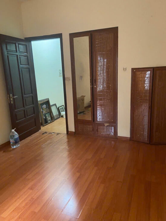 BÁ.N NHÀ VÕ CHÍ CÔNG TÂY HỔ, SỔ ĐỎ TRAO TAY, OTO ĐỖ CỬA. DT40M2 $ 6.79TY