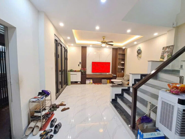 Bán nhà Định Công Thượng, ngõ thoáng 72Mx4T giá 8.6 Tỷ