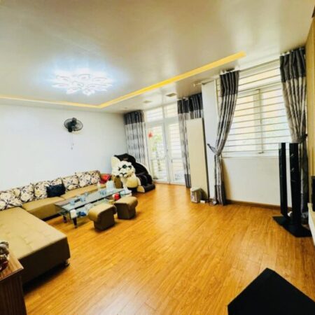 Phân lô VIP Hai Bà Trưng,2 oto vào nhà,74m,mt5,3m. 24.8 tỷ