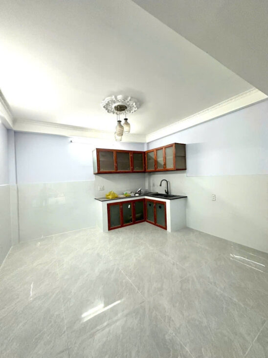 Bán nhà Hiệp Bình Phước – 3 Tầng BTCT – Hoàn công – Đường oto.