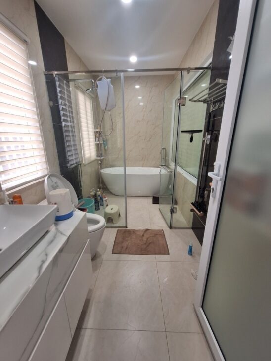 Bán nhà mặt phố đường Tự Do, Q.9, 90m², 3 tầng, 9.1 tỷ