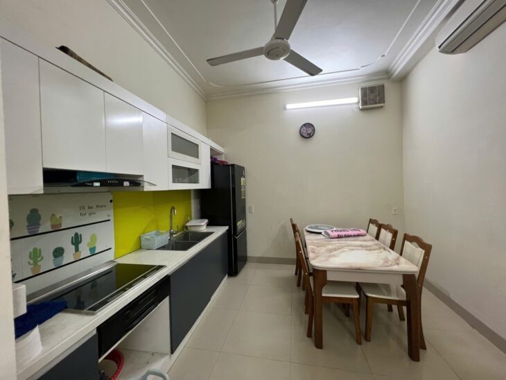 CHÍNH CHỦ CẦN BÁN NHÀ PHỐ VÕ CHÍ CÔNG QUẬN CẦU GIẤY 60m2 x 6 TẦNG THANG MÁY NHỈNH 12 TỶ Ô TÔ KD