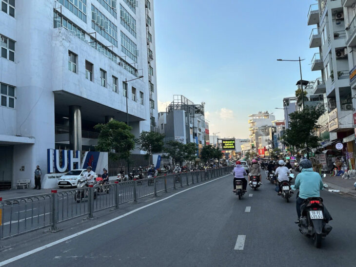 Bán MTKD ngay ĐH Công Nghiệp 225m2 Lê Lợi ngang 7.2m 3 lầu cổ TN 60tr KD đỉnh 39.X tỷ