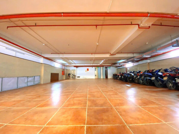 TÒA NHÀ PHÙNG CHÍ KIÊN, DT 252M2, QUY MÔ 8 TẦNG NỔI, TUM, HẦM. MẶT TIỀN 12M, MỚI TINH
